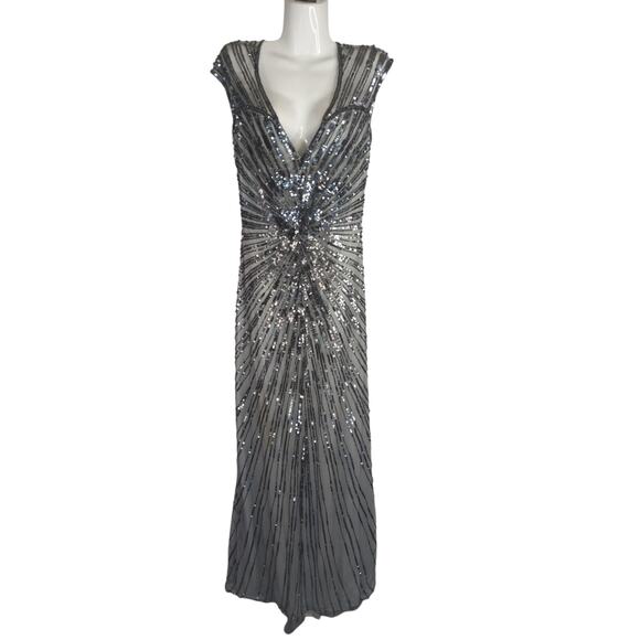 Mac Duggal Silver Sequined Cap Sleeve Evening Gown Womens Size 6 Formal Party - Picture 1 of 14